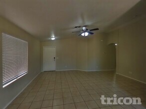 2022 E Winston Dr in Phoenix, AZ - Building Photo - Building Photo