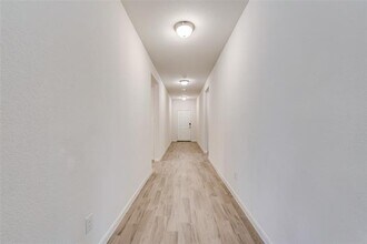 9112 Flying Eagle Ln in Fort Worth, TX - Building Photo - Building Photo