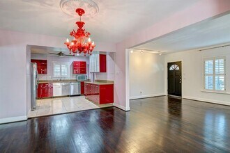 1919 W McKinney St in Houston, TX - Foto de edificio - Building Photo