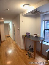 64 Louis Prang St, Unit 3 in Boston, MA - Foto de edificio - Building Photo