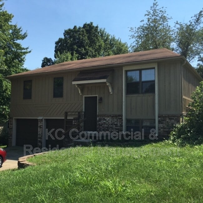 property at 4508 NW Valley View Rd