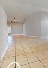 14001 Oak Ridge Dr in Davie, FL - Building Photo - Building Photo