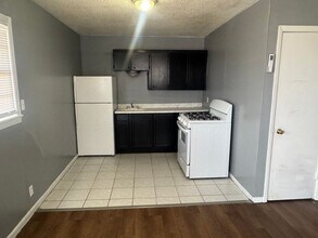 611 N Mirror St in Amarillo, TX - Building Photo - Building Photo