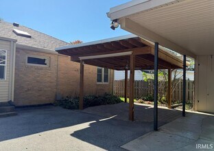 924 Carrolton Blvd in West Lafayette, IN - Building Photo - Building Photo