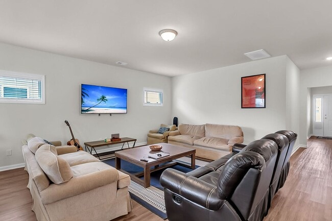 240 Hyrne Dr in Goose Creek, SC - Building Photo - Building Photo