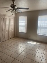 7123 Rosson Rd, Unit 7 in Laredo, TX - Building Photo - Building Photo