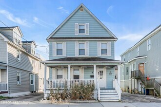 6 Center St in Sea Bright, NJ - Building Photo - Building Photo