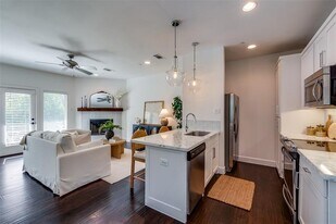 5830 Oram St in Dallas, TX - Building Photo