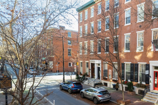 1802 Pine St in Philadelphia, PA - Foto de edificio - Building Photo