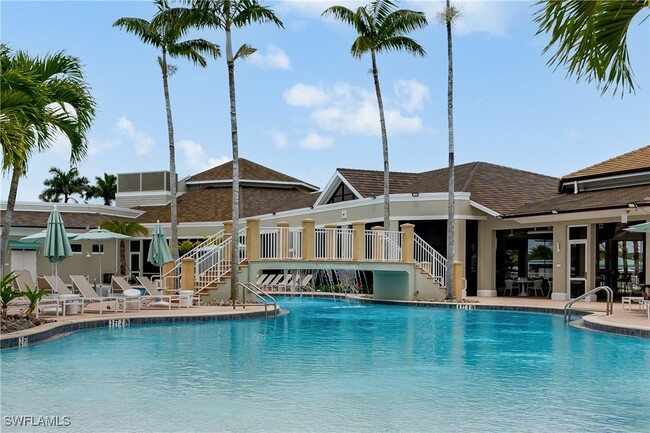 8754 Hideaway Harbor Ct in Naples, FL - Building Photo - Building Photo