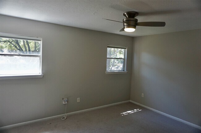 property at 1707 Valley Vista Dr