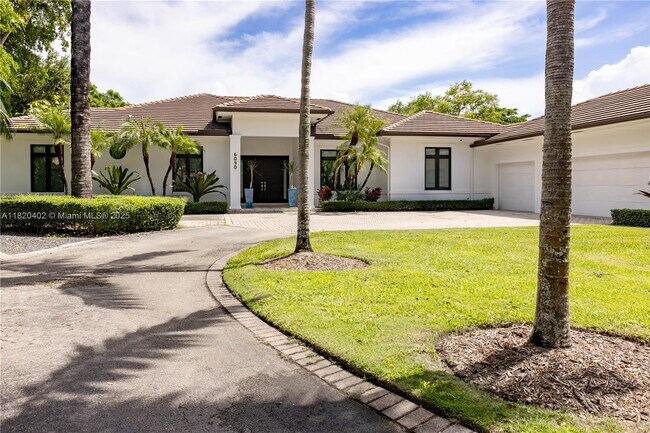6090 SW 116th St in Miami, FL - Building Photo - Building Photo