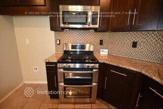 895 Pathfinder Way in Corona, CA - Building Photo - Building Photo