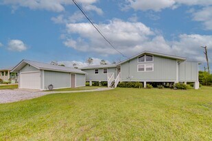 404 Colorado Dr in Mexico Beach, FL - Building Photo