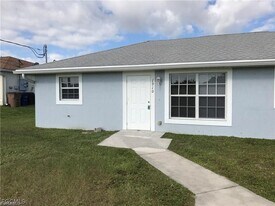 1908 Haviland Ave S in Lehigh Acres, FL - Building Photo