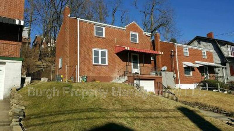 1227 Bellaire Pl in Pittsburgh, PA - Building Photo