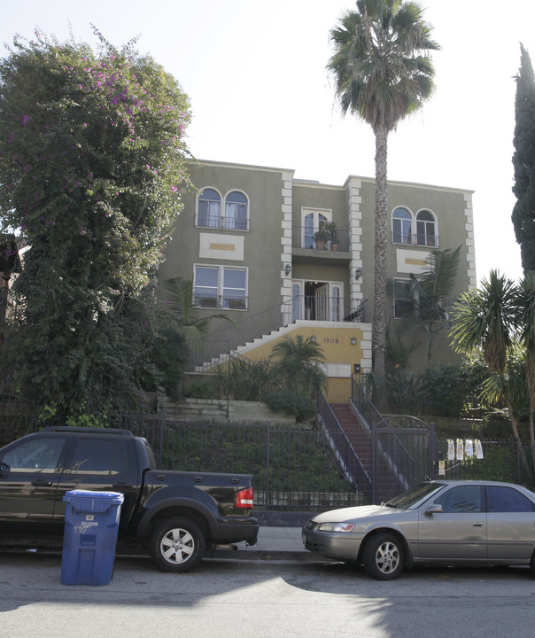 Micheltorena Apartments in Los Angeles, CA - Building Photo