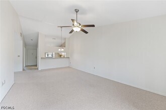 9305 Lake Park Dr in Ft. Myers, FL - Building Photo - Building Photo