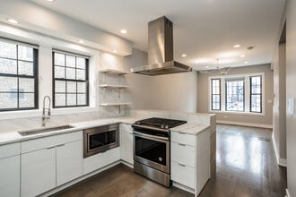2008 W Armitage Ave in Chicago, IL - Building Photo - Building Photo