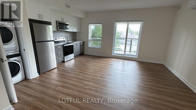 630 Churchill Ave N in Ottawa, ON - Building Photo - Building Photo