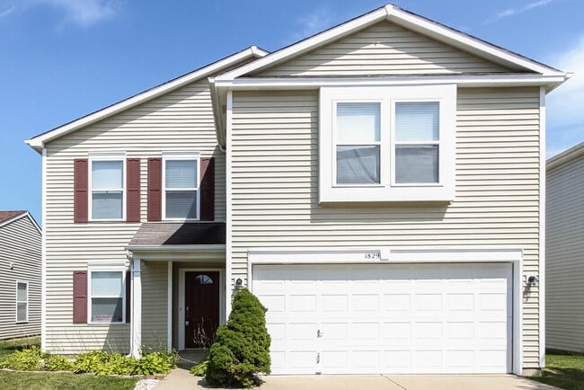 1829 Blue Pine Ln