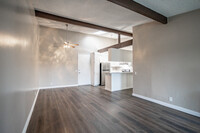 The Arbors in Santa Ana, CA - Building Photo - Interior Photo