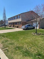 Woodside in Grand Blanc, MI - Building Photo