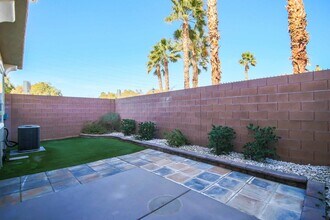 9120 Ripple Ridge Ave in Las Vegas, NV - Building Photo - Building Photo