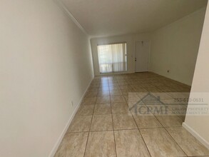 3500 Jackson St in Hollywood, FL - Building Photo - Interior Photo