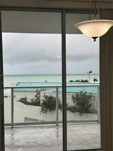 16485 Collins Ave in Sunny Isles Beach, FL - Foto de edificio - Building Photo