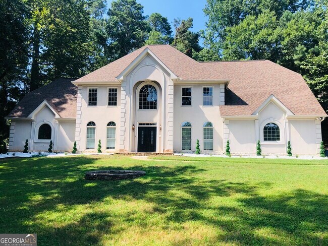 property at 4299 Oakvale Ln