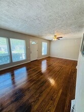220 St Anthony Ln in Florissant, MO - Building Photo - Building Photo