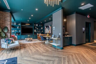 Triumph Apartments in Columbus, OH - Building Photo - Interior Photo