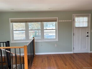 322 Sunset Hill Rd E in Fishkill, NY - Building Photo - Building Photo