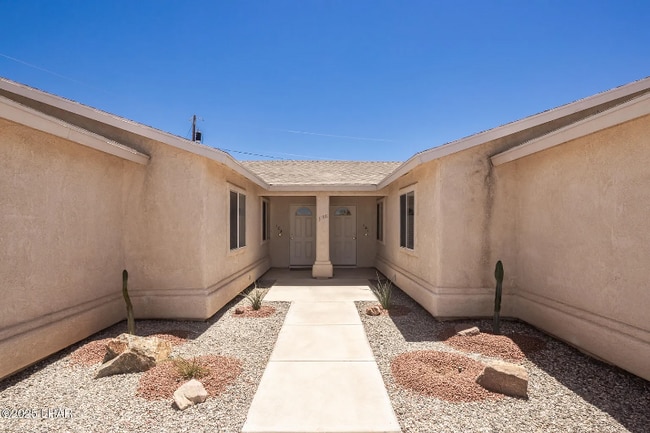 3188 Desert Dr in Lake Havasu City, AZ - Building Photo - Building Photo