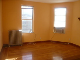 3029 33rd St in Astoria, NY - Building Photo