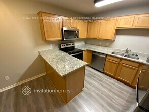 333 Sweetwater Dr in Weatherford, TX - Foto de edificio - Building Photo