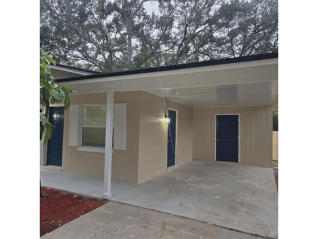 2522 Poinsetta Ave in Sanford, FL - Building Photo - Building Photo