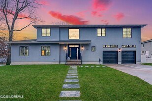 450 Wells Ave in Ocean Township, NJ - Building Photo