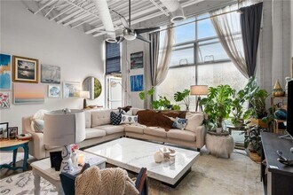 5200 Peachtree Rd in Atlanta, GA - Building Photo - Building Photo