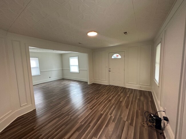 1814 Newark Ave in Fayetteville, NC - Foto de edificio - Building Photo