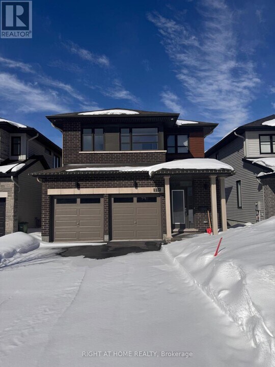 231 Osterley Wy in Ottawa, ON - Building Photo