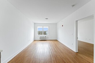 429 Bergen Ave, Unit 167001 in Jersey City, NJ - Building Photo - Building Photo