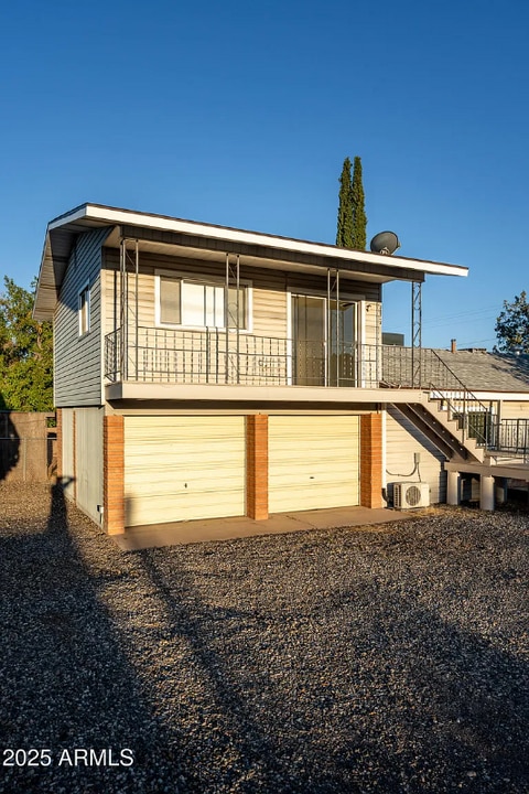 385 S 4th St in Camp Verde, AZ - Building Photo
