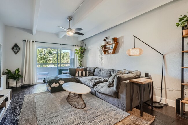 property at 551 N Pearl St