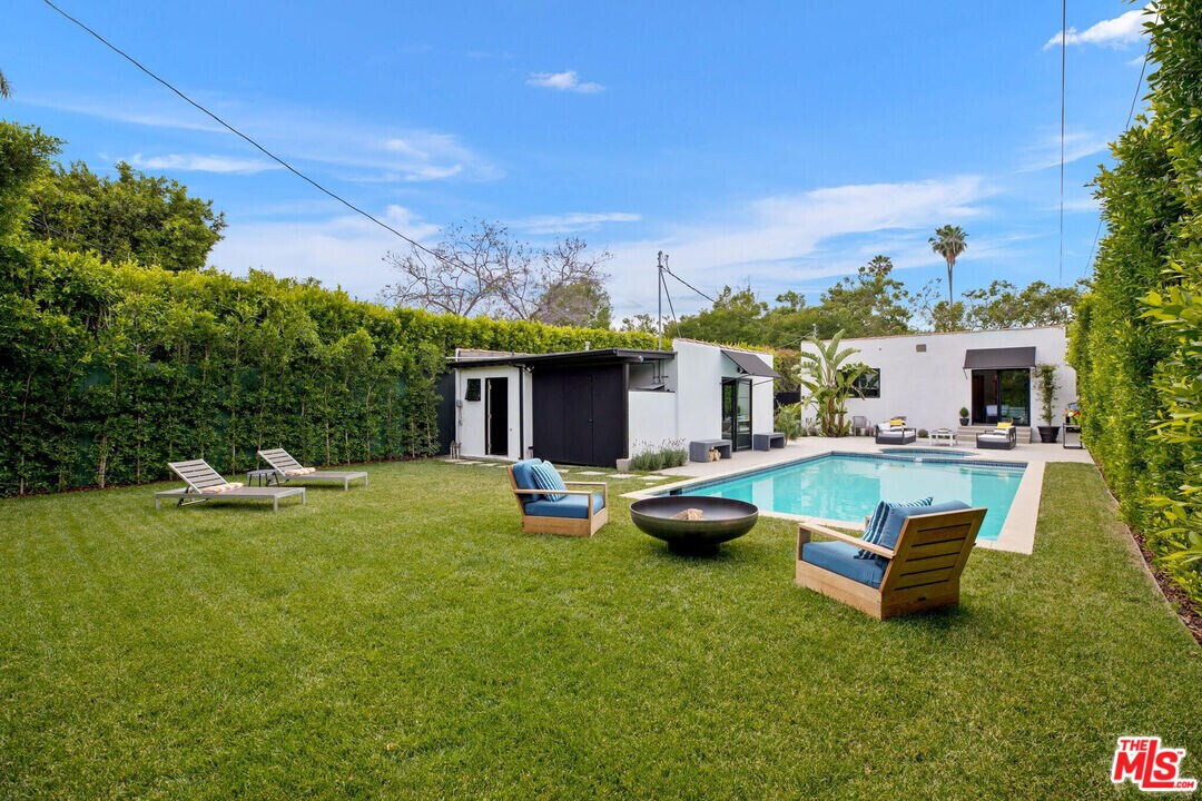 744 N Martel Ave in Los Angeles, CA - Building Photo