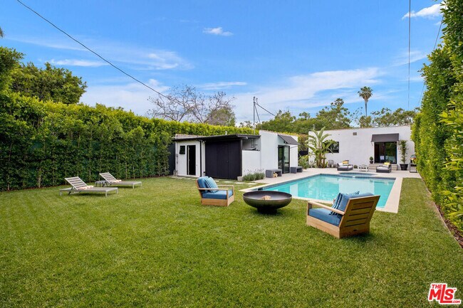 property at 744 N Martel Ave