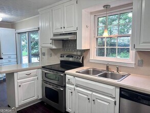 2408 Crooked Tree Ct NE in Marietta, GA - Building Photo - Building Photo