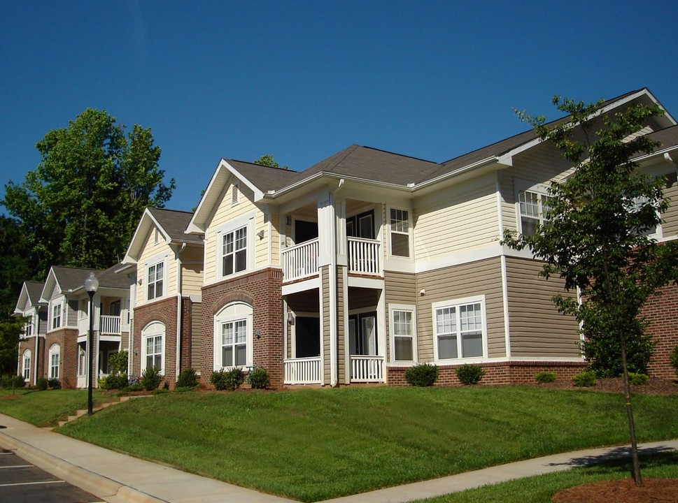 Tyvola Crossing Apartments in Charlotte, NC - Building Photo