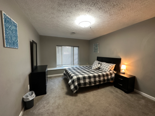 property at 1962 West Alex Bell Road